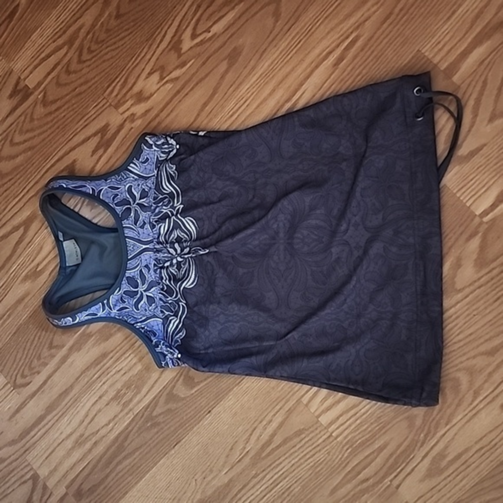 Athleta Racerback top size xs